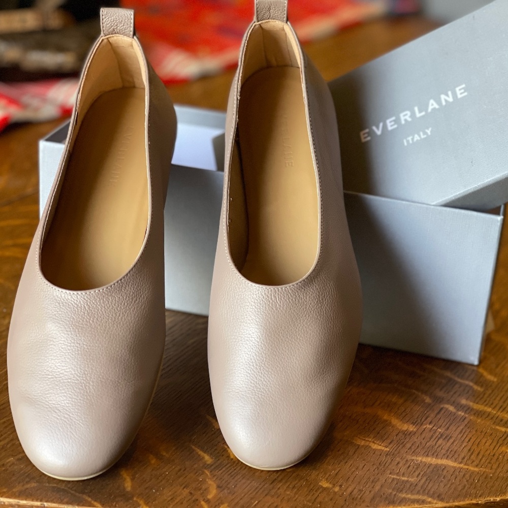 Everlane - brand new - ballet flats